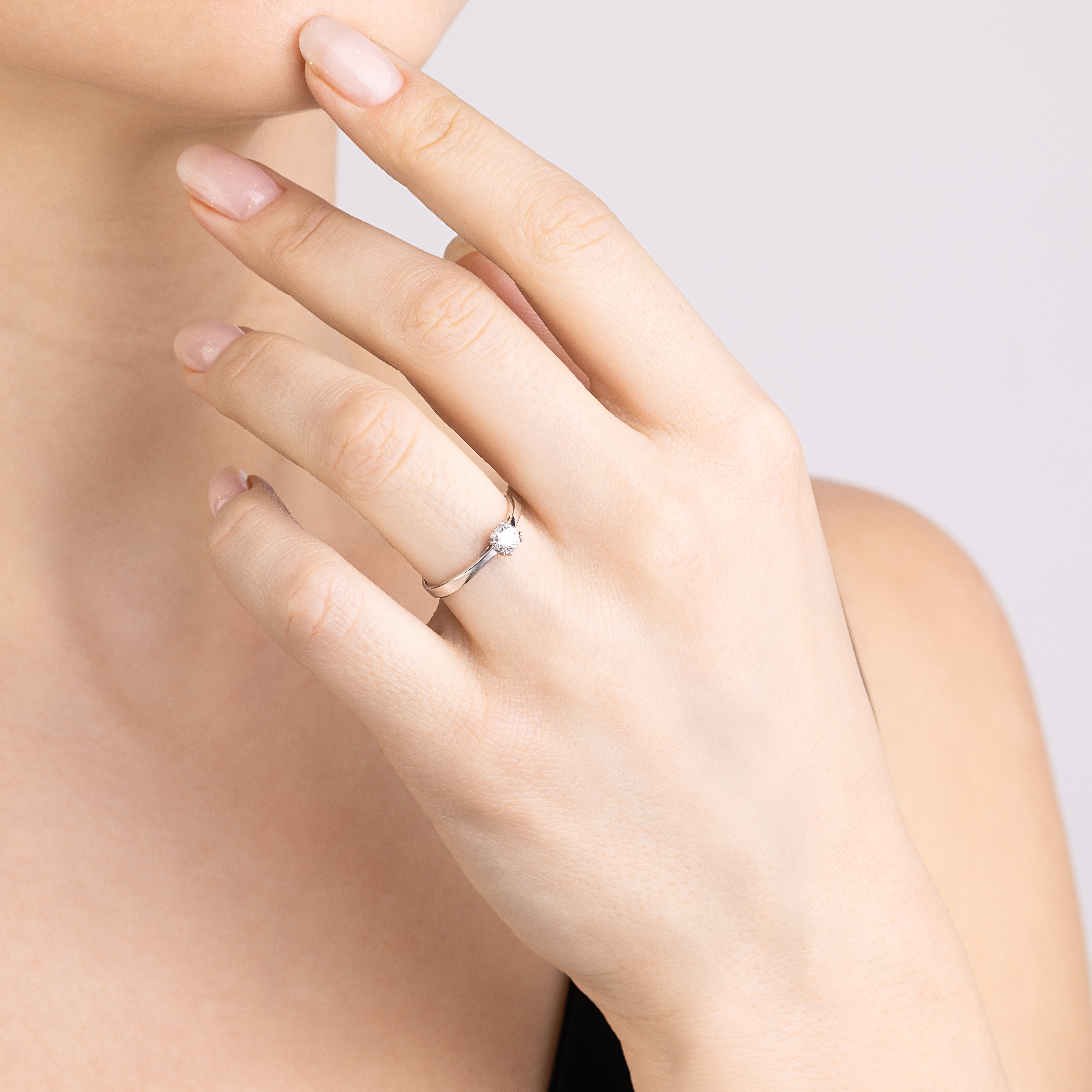 картинка Каблучка із білого золота з діамантом, 10483920