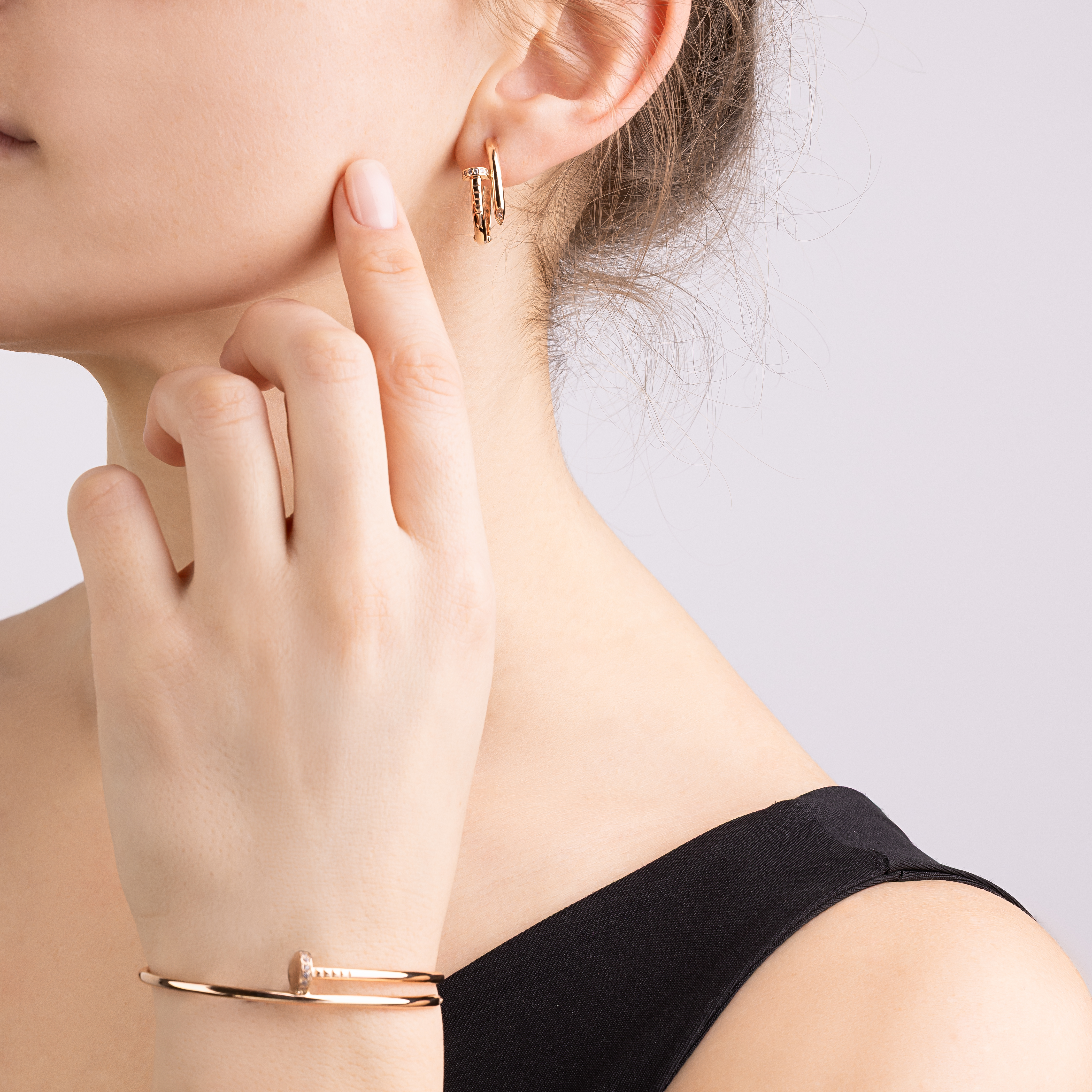 картинка Сережки у формі цвяху із червоного золота, 10530527