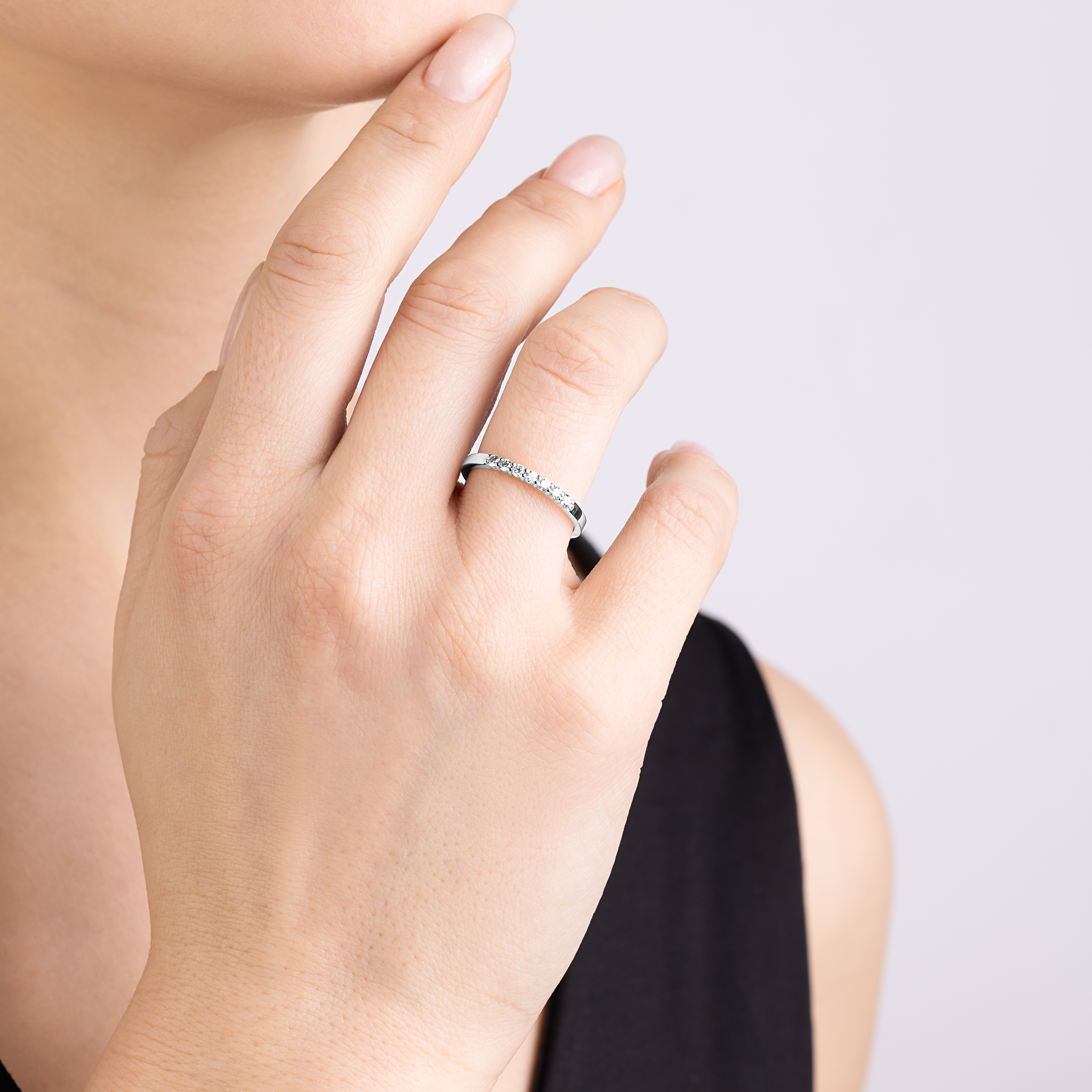 картинка Каблучка з доріжкою діамантів із білого золота, 10273248